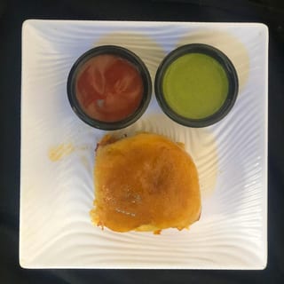 (Veg) Butter roasted vada pav